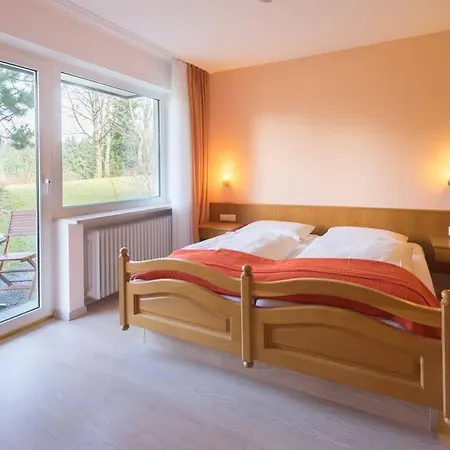 فندق Landhaus Mordlau Garni 3*